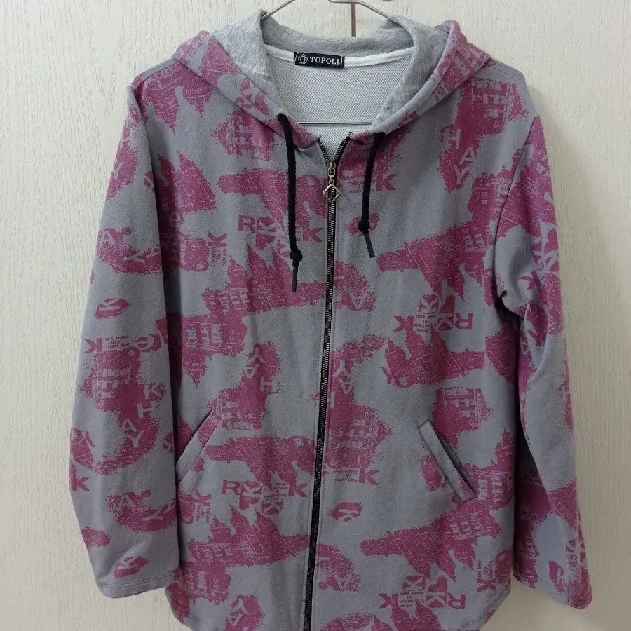 سویشرت کلاه دار