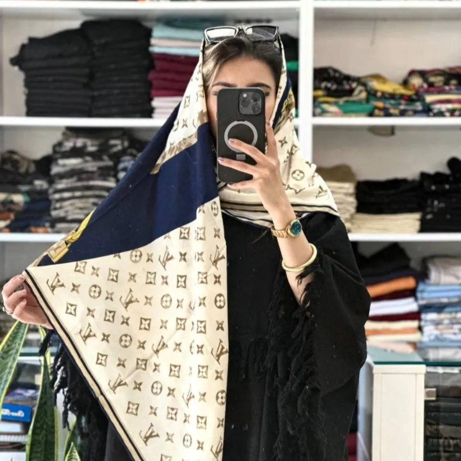 روسری لویی ویتون مجلسی