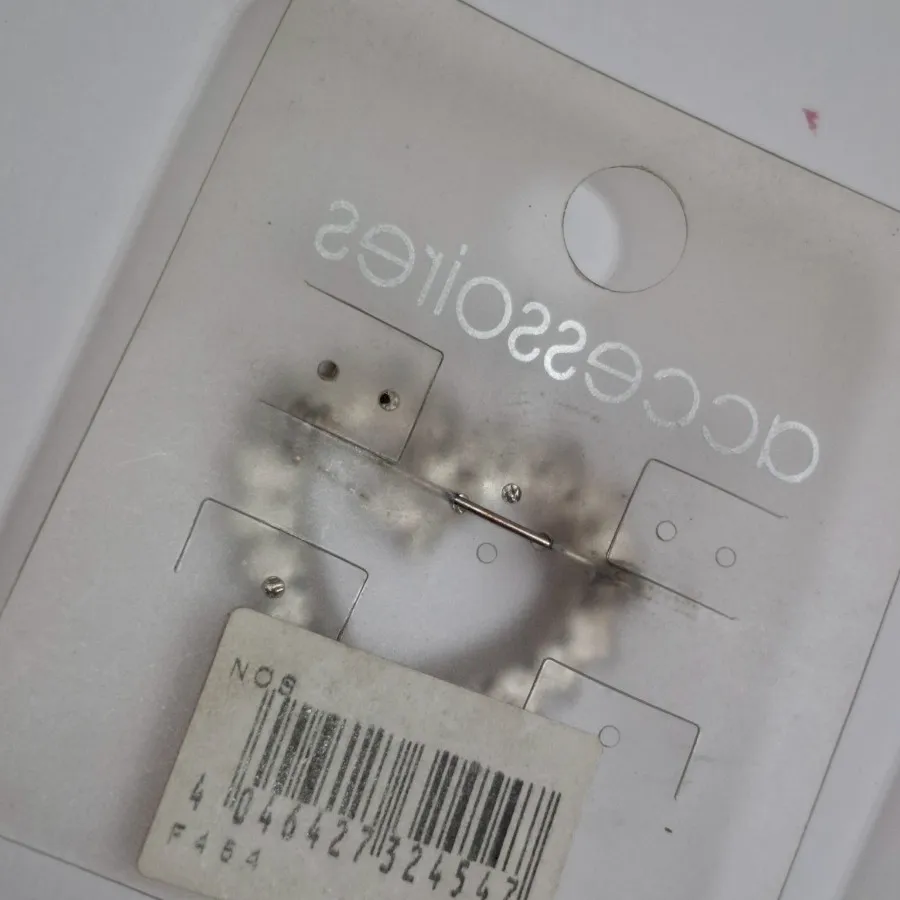 گل سینه اکسسوریز