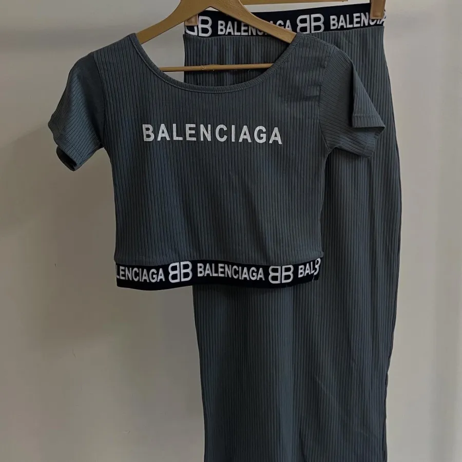 نیم تنه دامن بالنسیگا