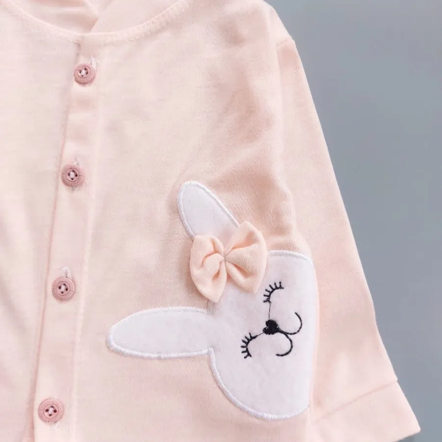 سرهمی و کلاه گلبهی خرگوش