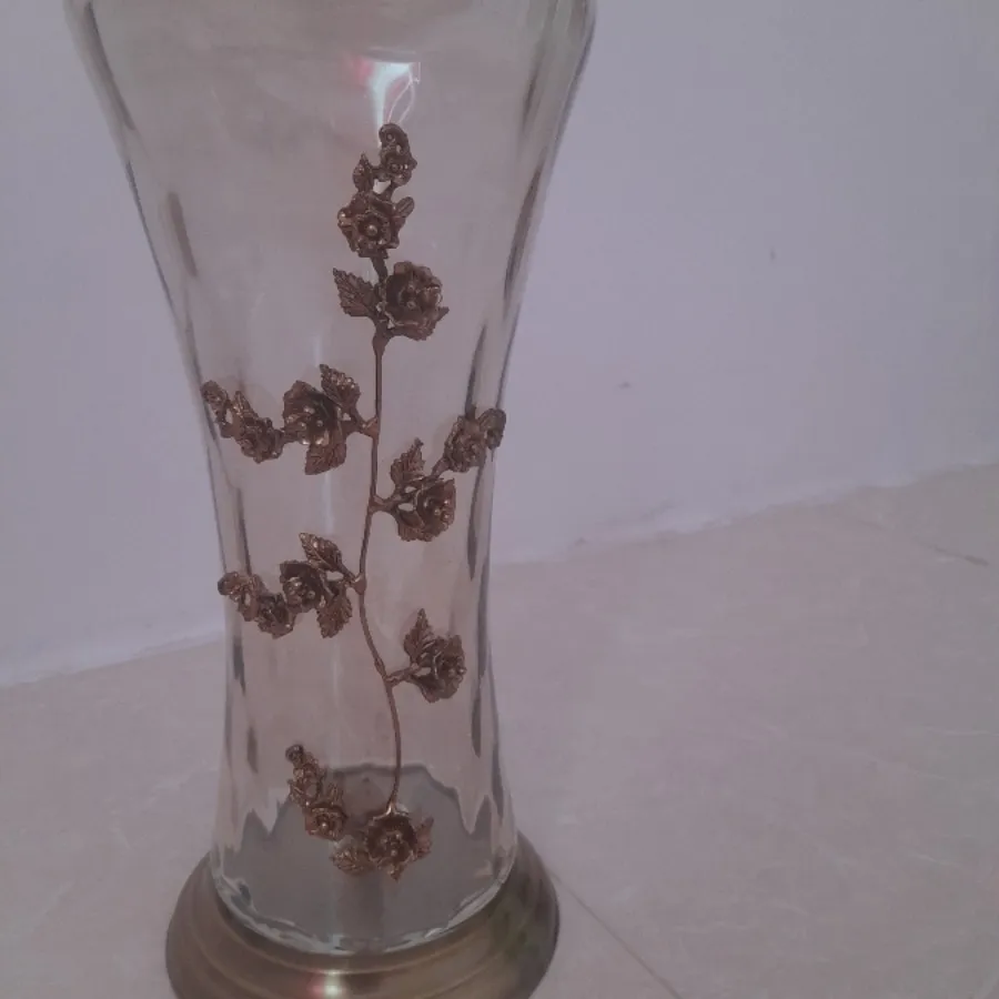 گلدان طلایی