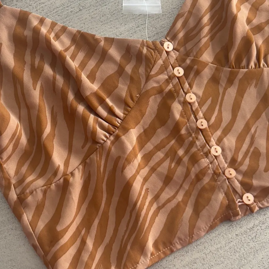 کراپ تاپ زبرا