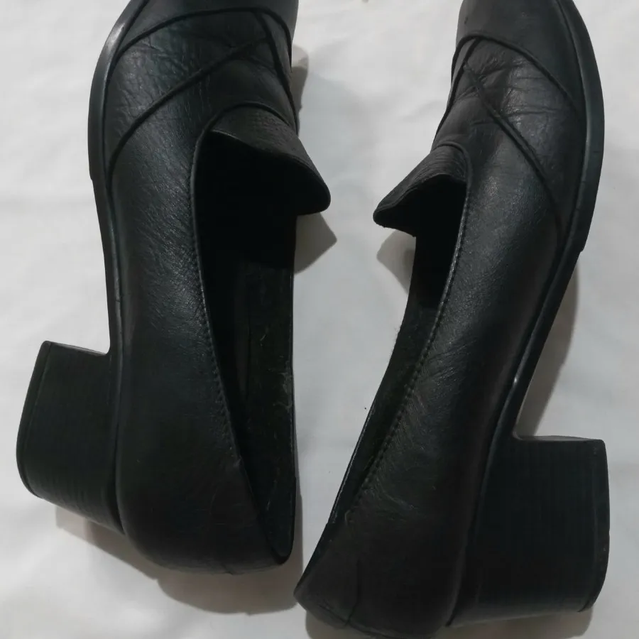 کفش برند خارجی