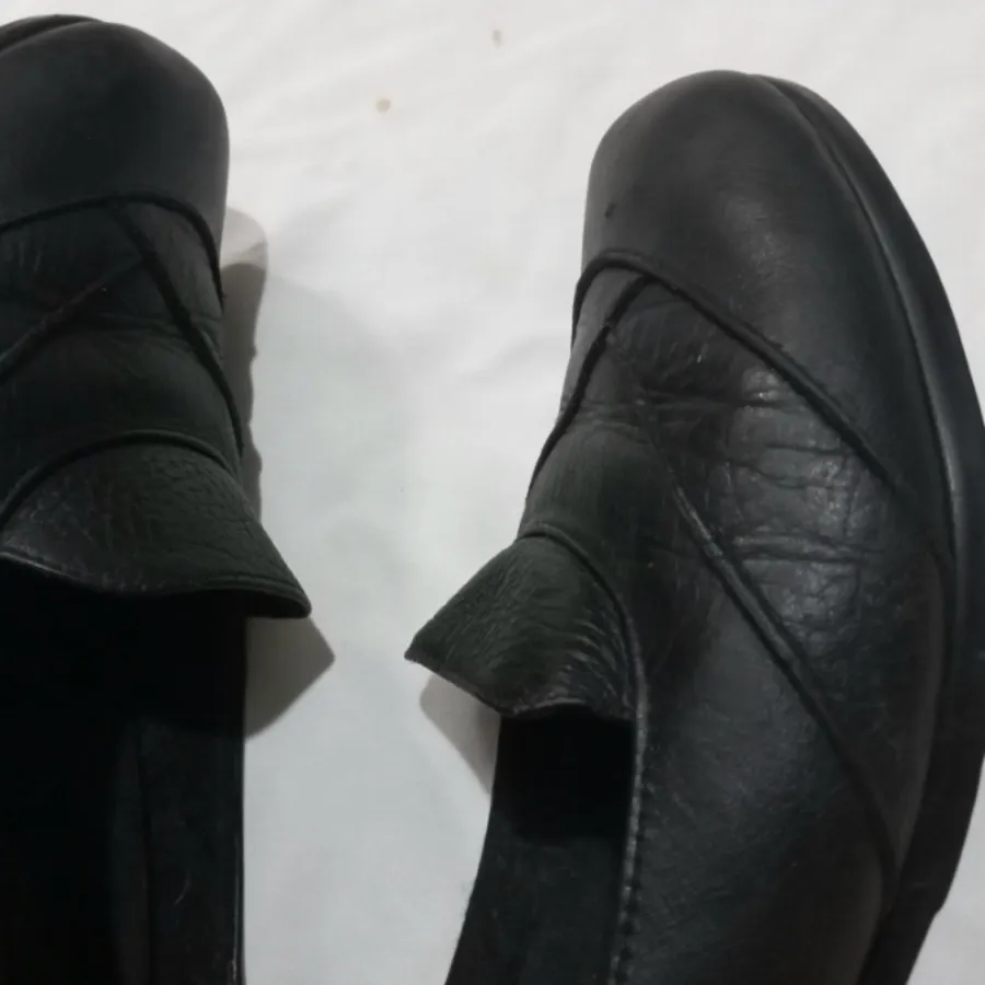 کفش برند خارجی