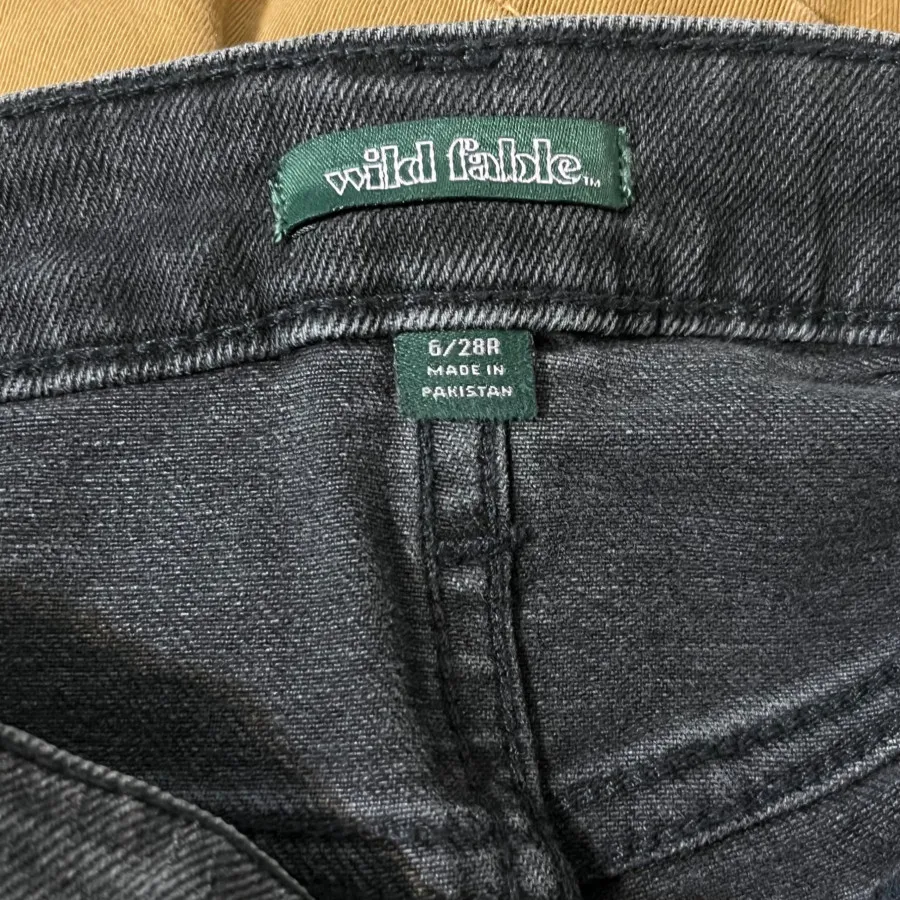 شلوارک جین برندwild fable