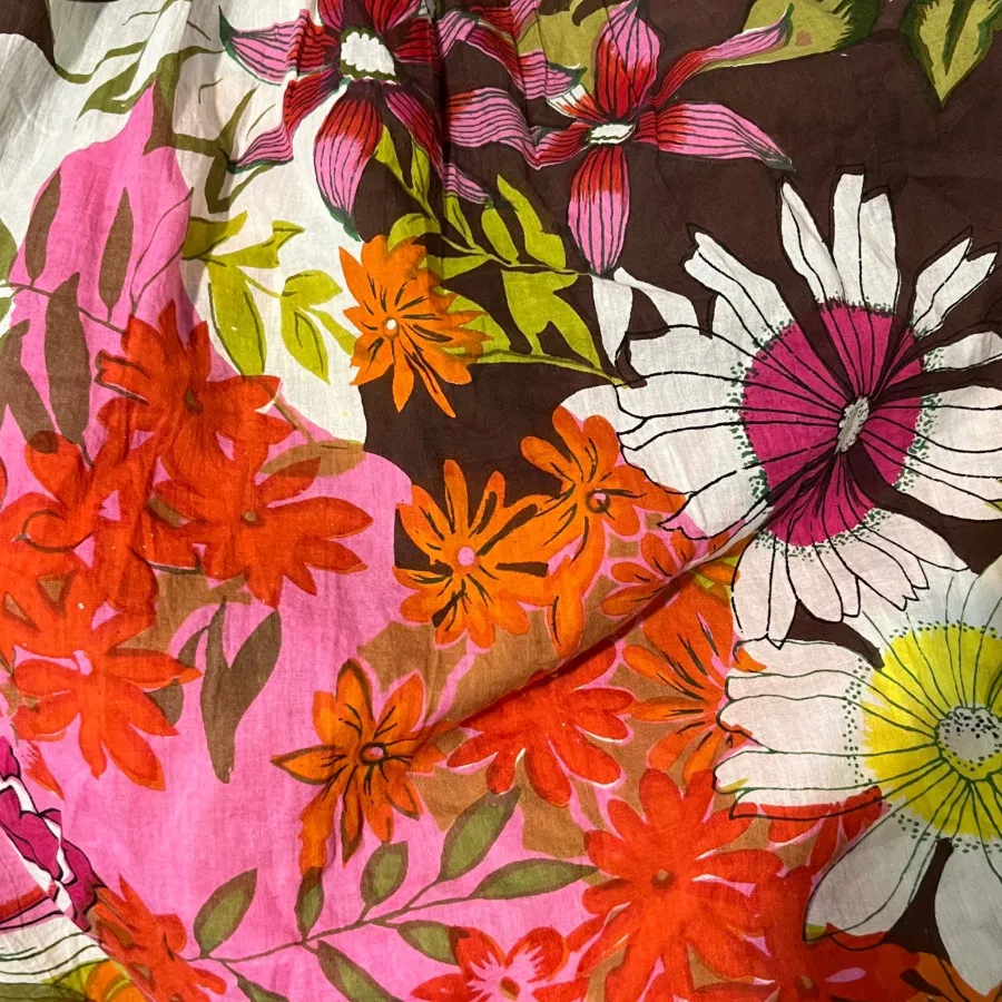 پیراهن بلند نخی