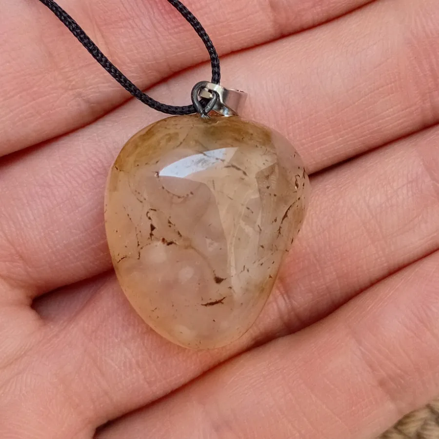 آویز عقیق رتایلی عسلی