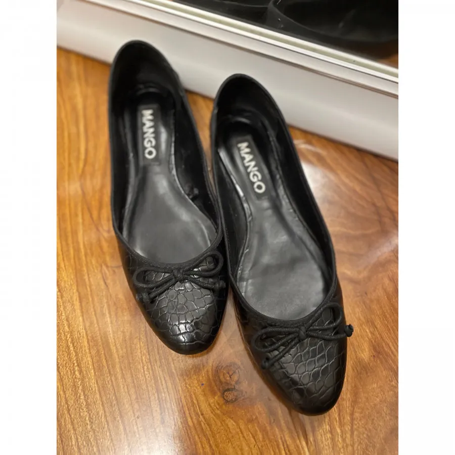 کفش عروسکی منگو مشکی