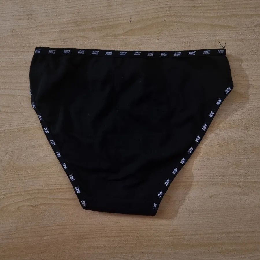 شورت نخی مشکی