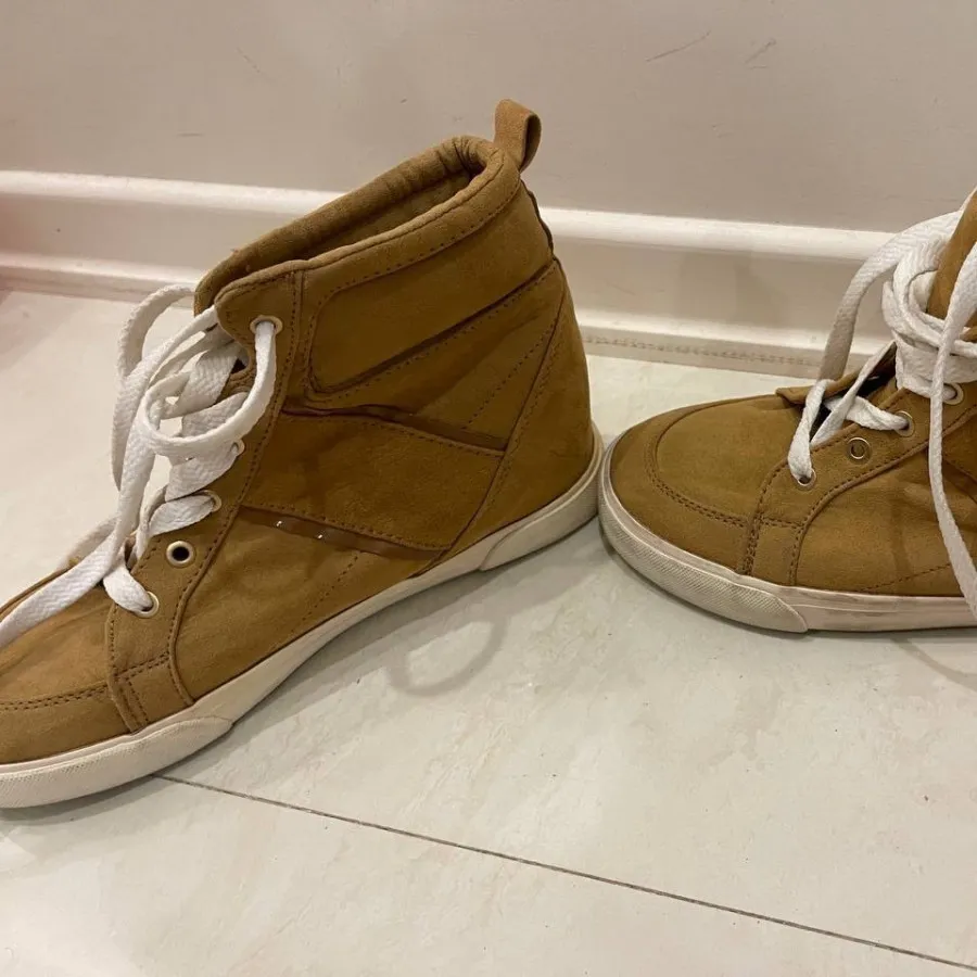 نیم‌یوت برشکا