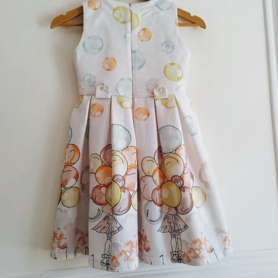 پیراهن دخترانه