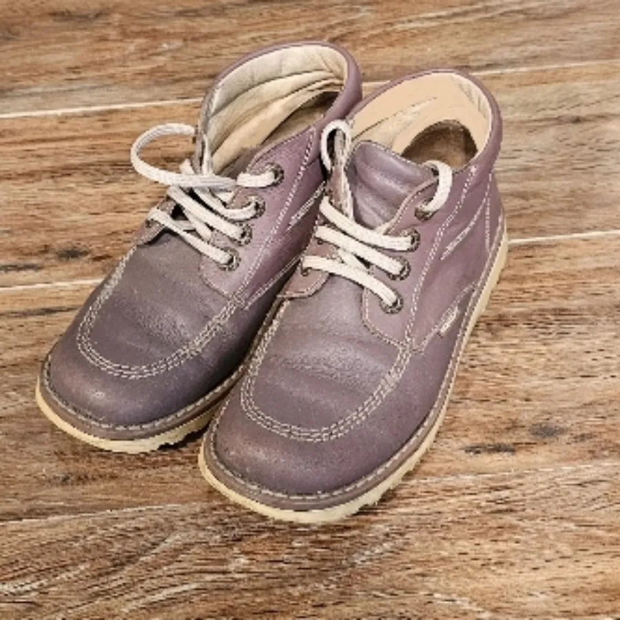 کفش بچه گانه