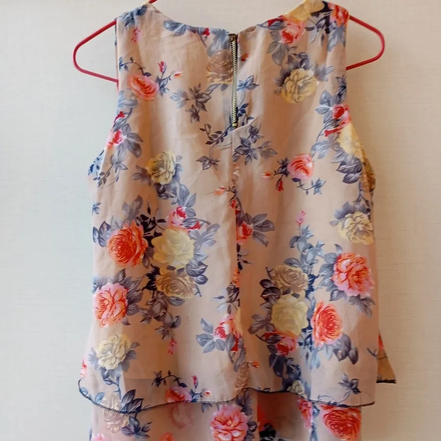 تاپ وکراپ زنانه