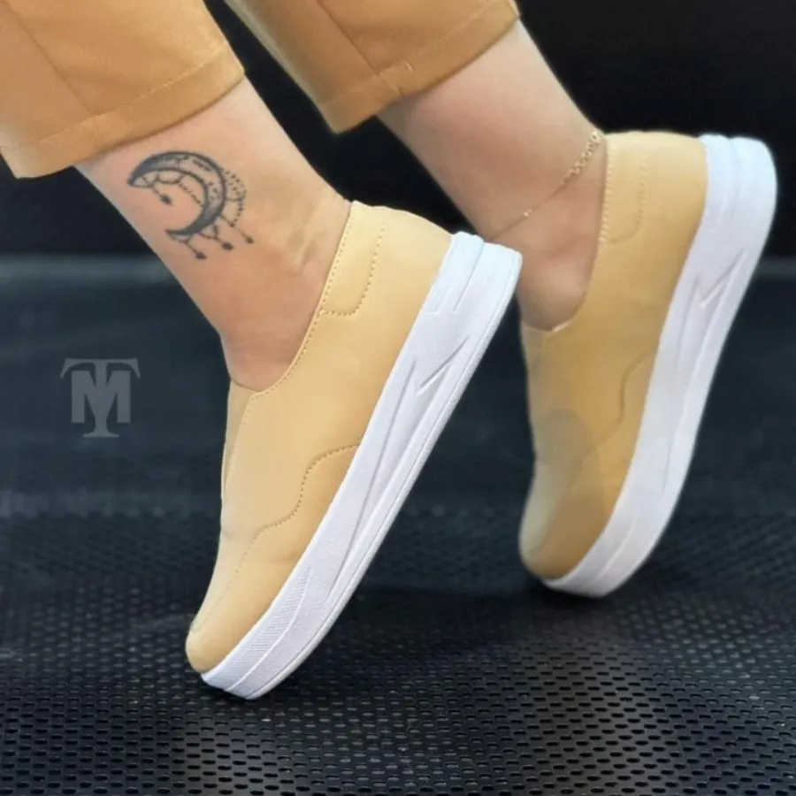 کفش راحتی بیسیک ساده