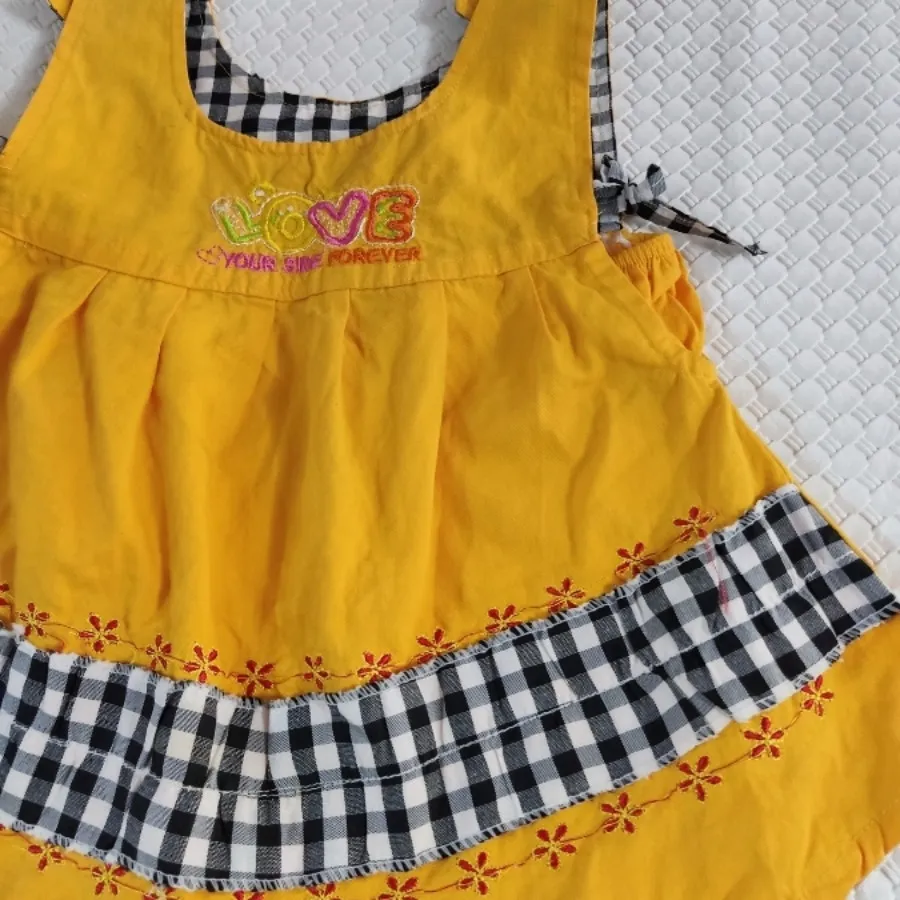 پیراهن دخترانه