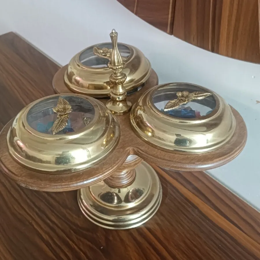 اردو خوردی پایه چوبی