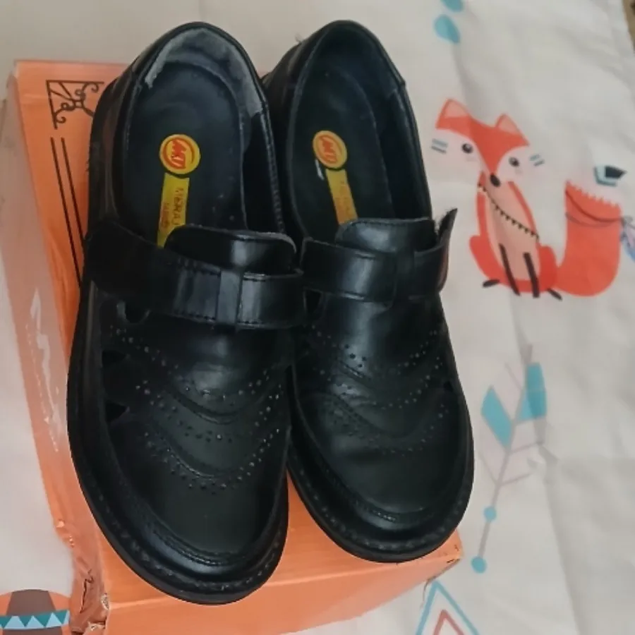 کفش طبی زنانه