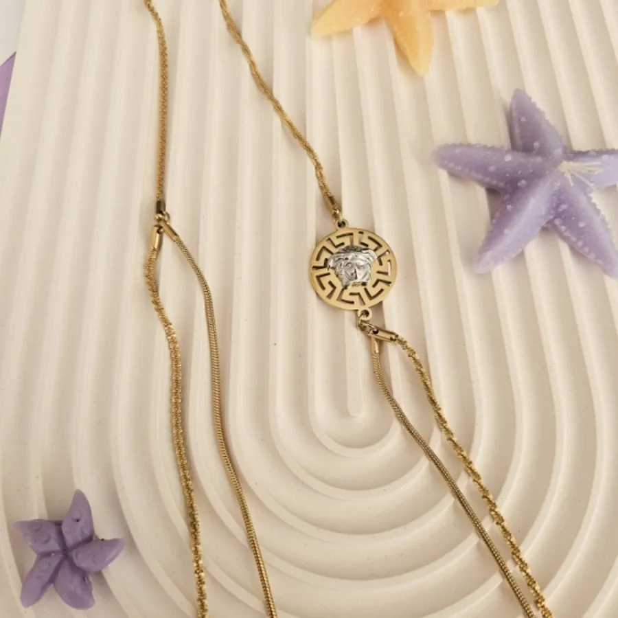 رومانتویی ورساچه