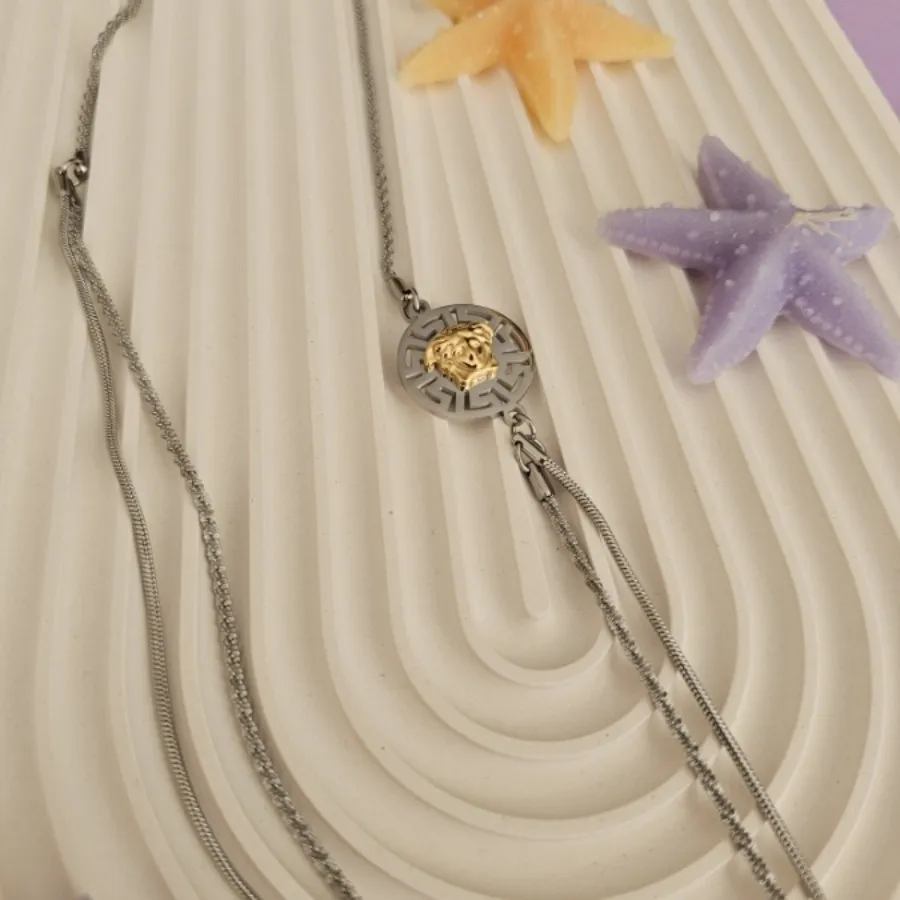 رومانتویی ورساچه