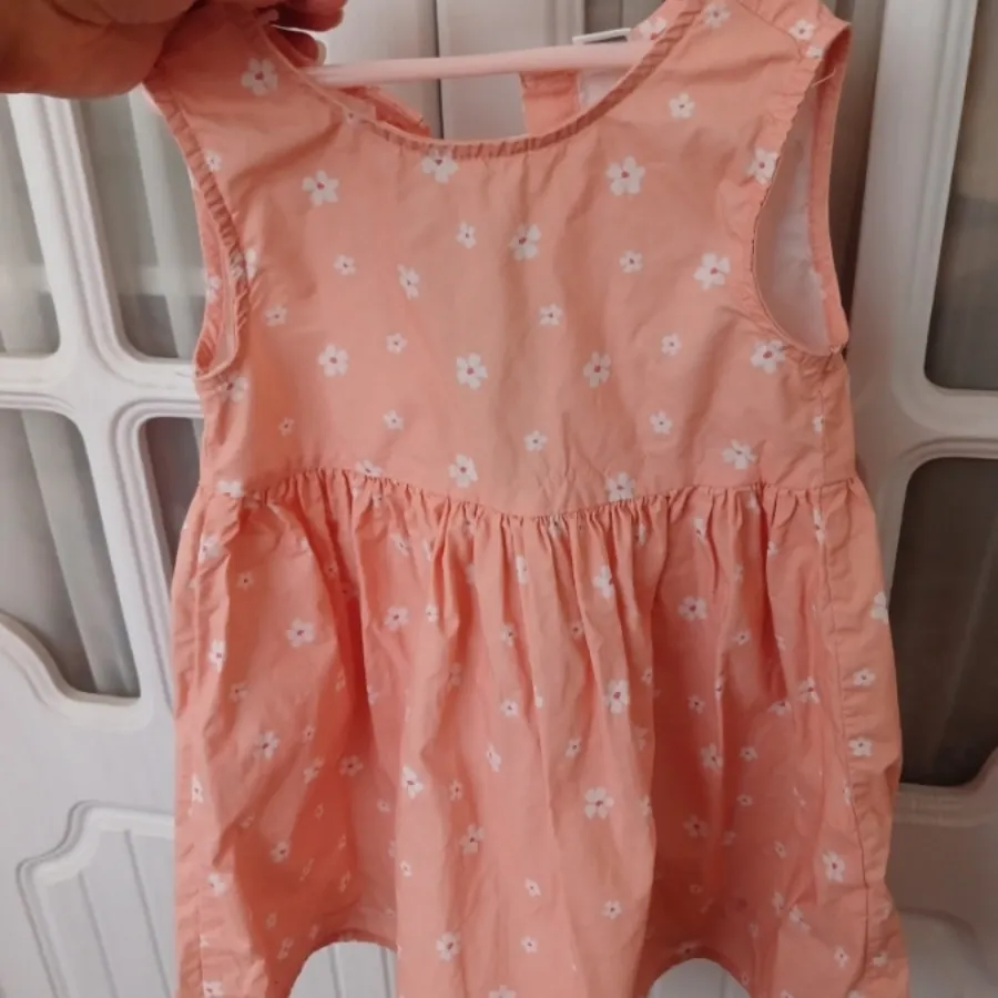 پیراهن دخترانه