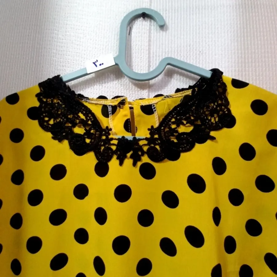 شومیز استین کوتاه خالخالی