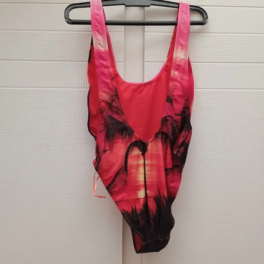 مایو استخری primark