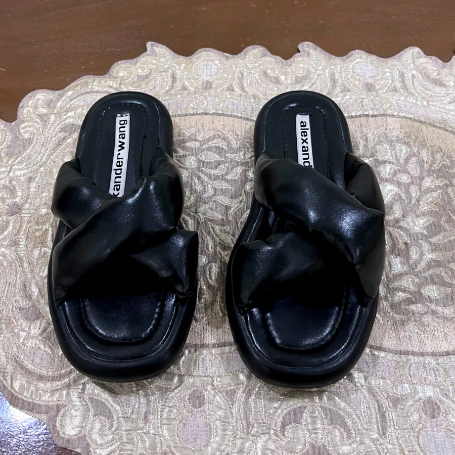 صندل پف دار