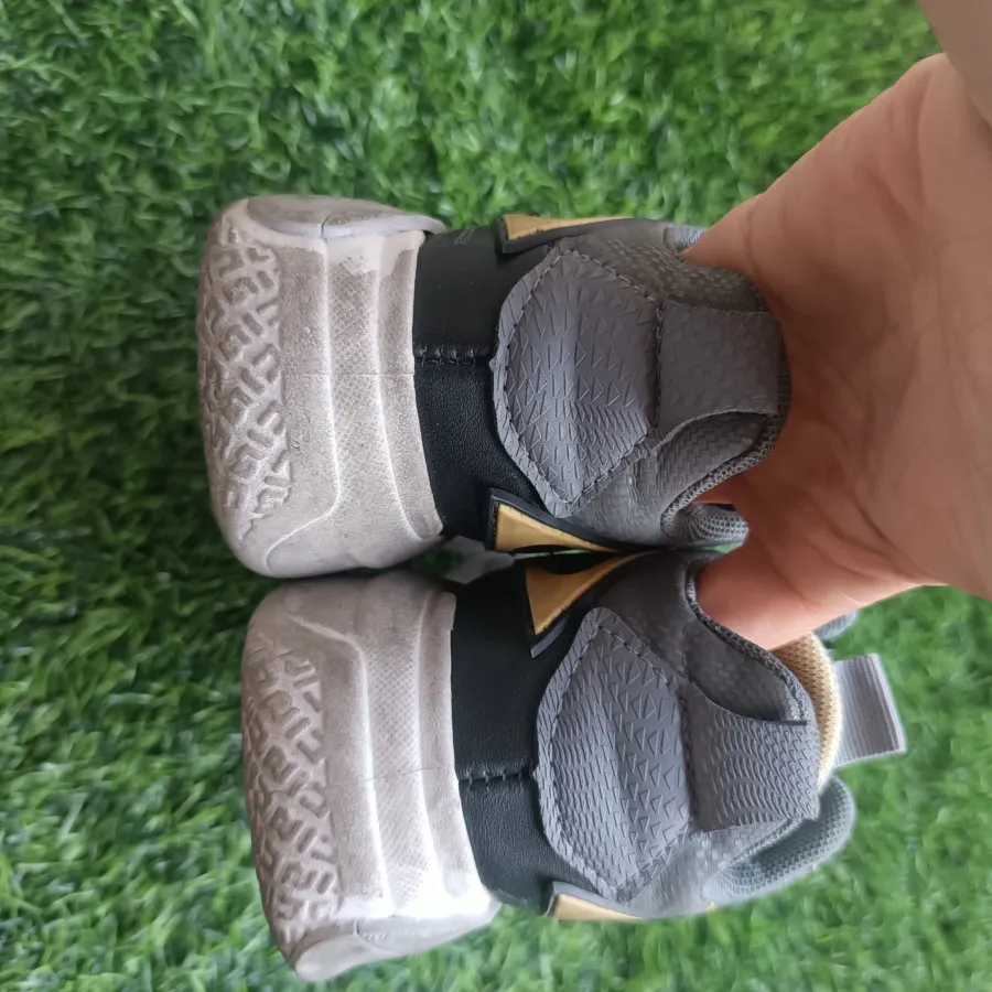 کفش ورزشی ساقدار