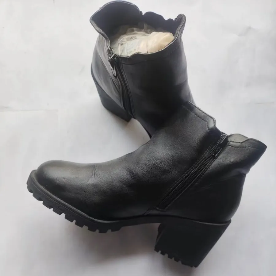 نیم بوت زنانه