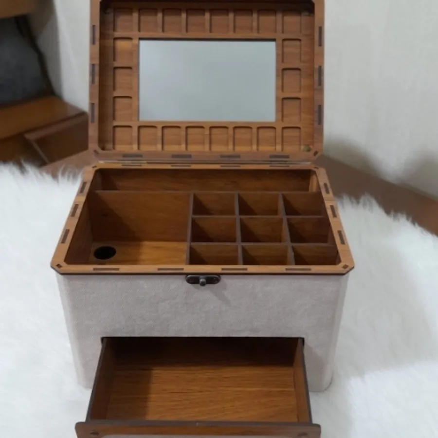 باکس چوبی ارایشی