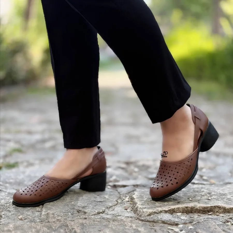 کفش پاشنه دار parla