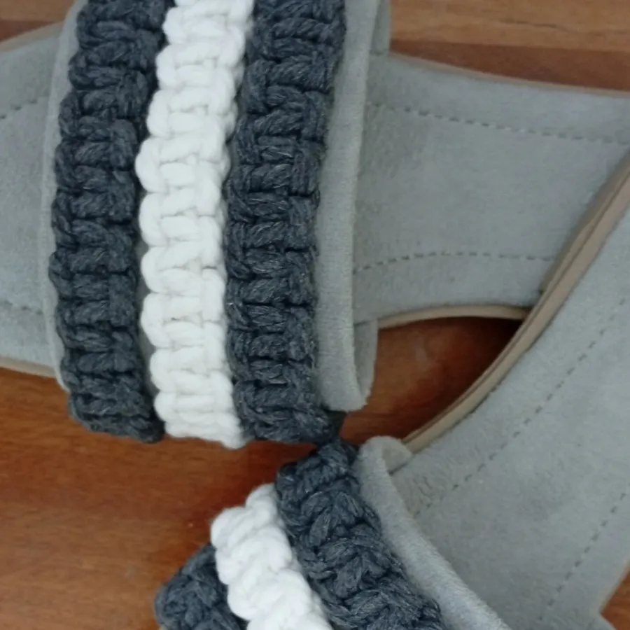 صندل مکرومه