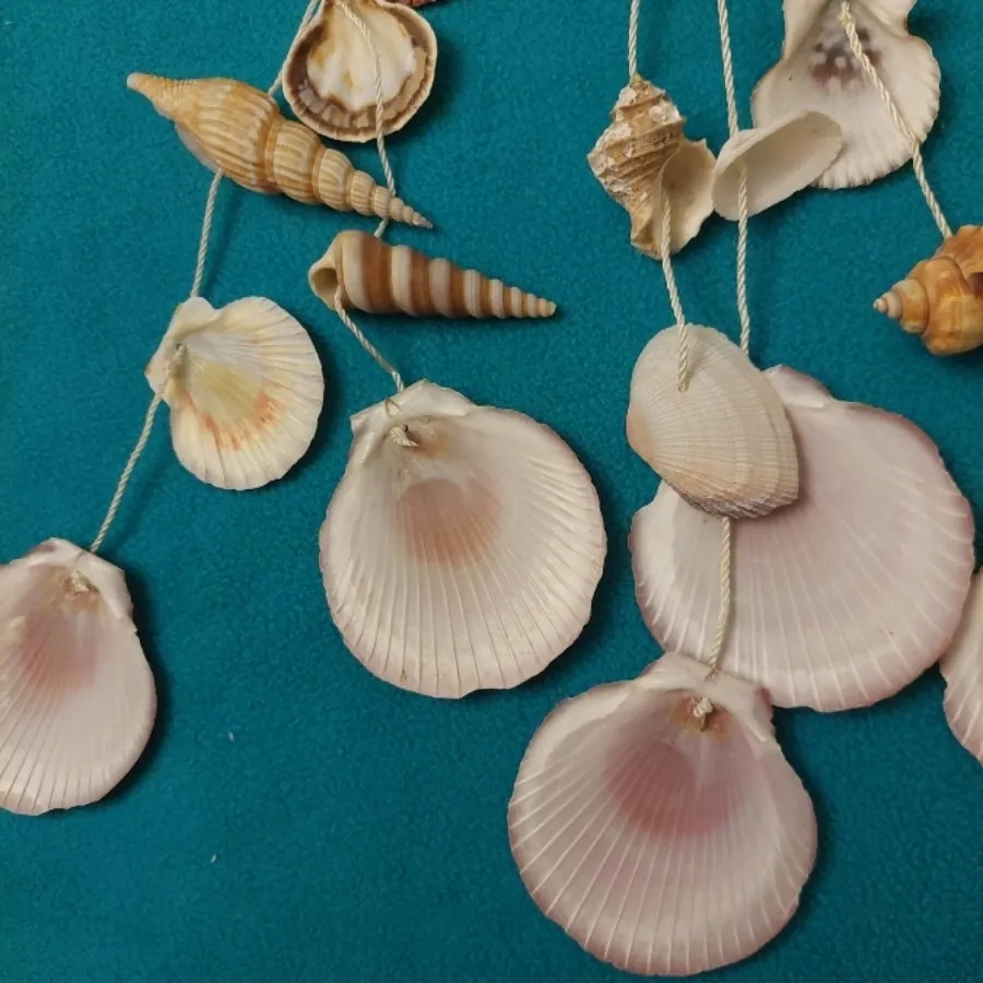 آویز دکوری ( ورق بزنید )