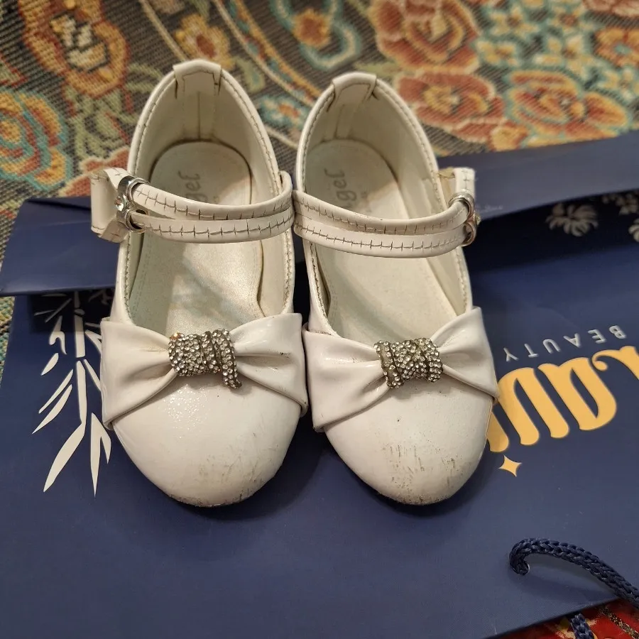 کفش سواروسکی