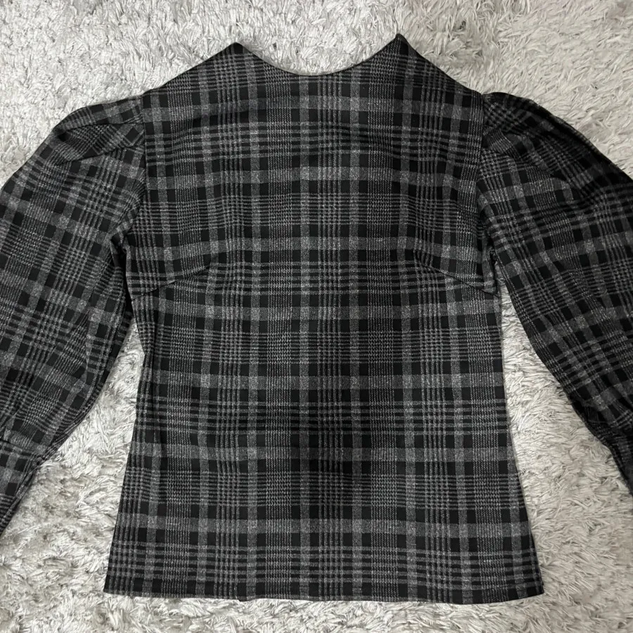 بلوز چهارخونه آستین پفی