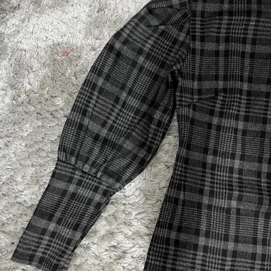 بلوز چهارخونه آستین پفی