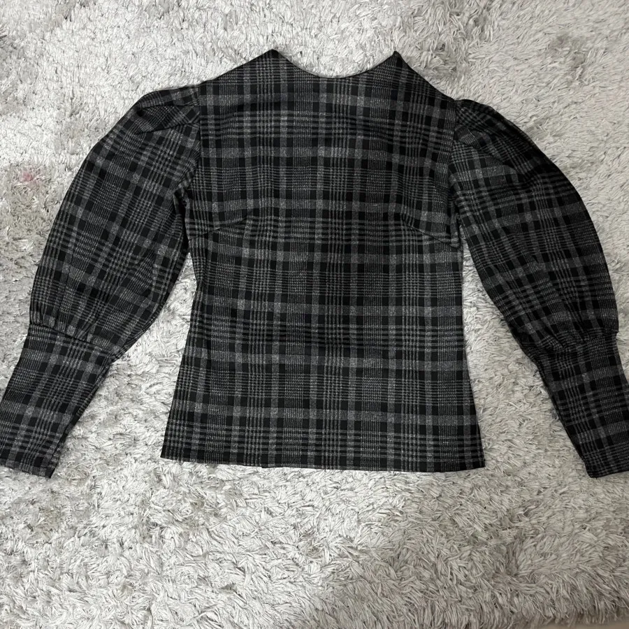 بلوز چهارخونه آستین پفی