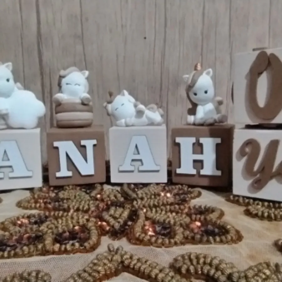 استند اسم مکعبی کودک