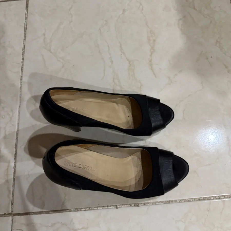 کفش پاشنه دار