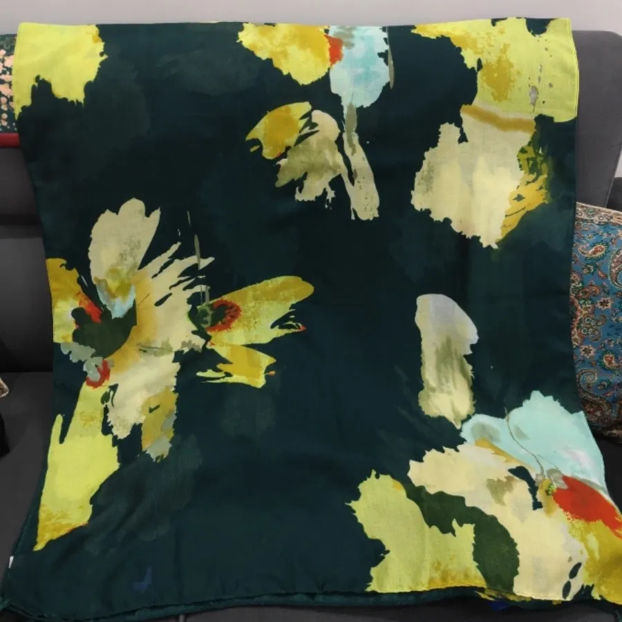 تعدادی شال کاملا نو