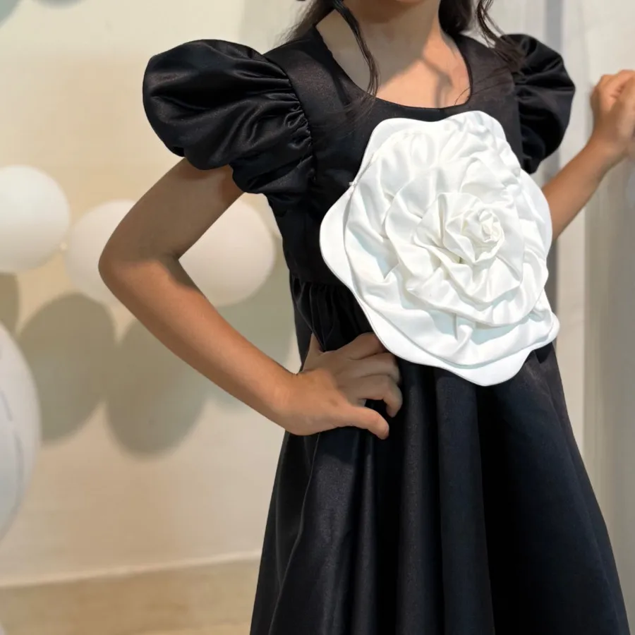 پیراهن دخترانه