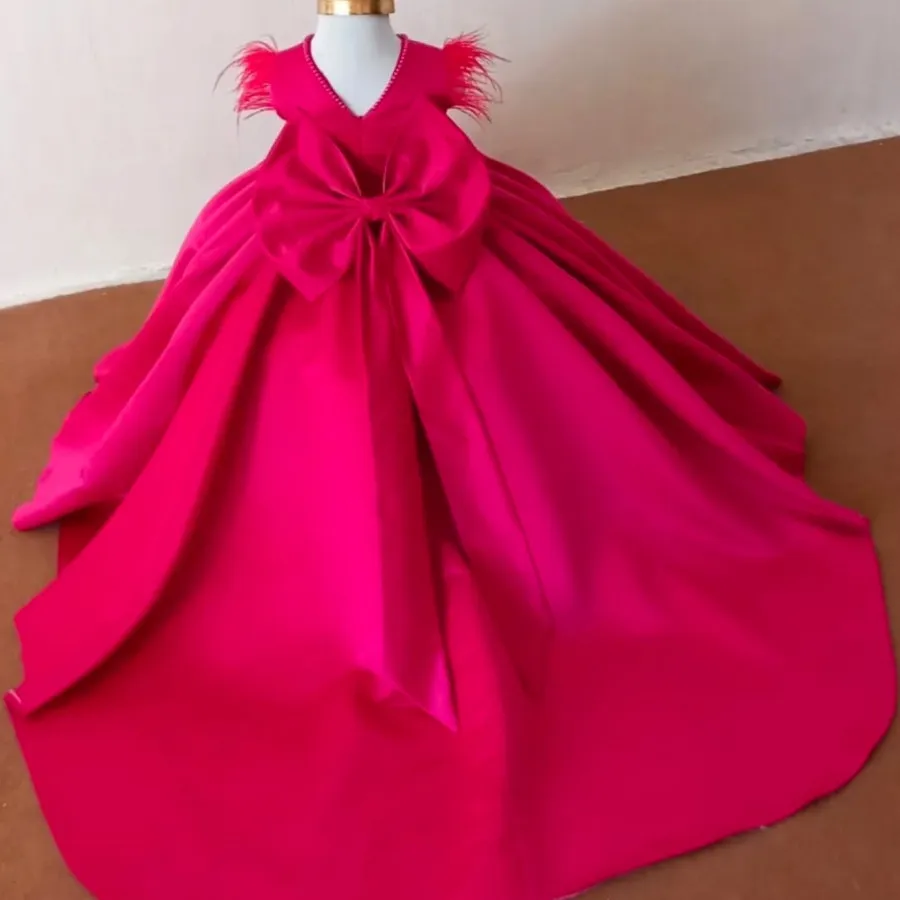 پیراهن دخترانه