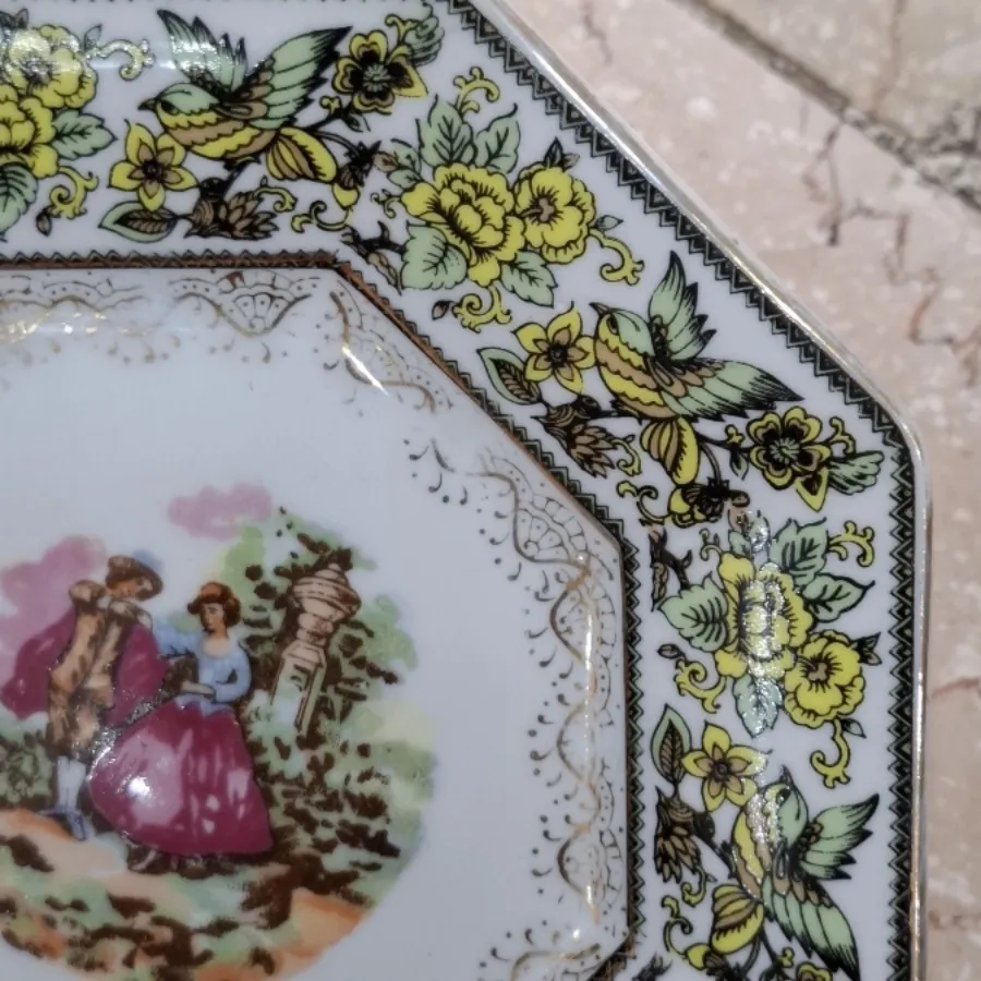 دیوارکوب ژاپنی