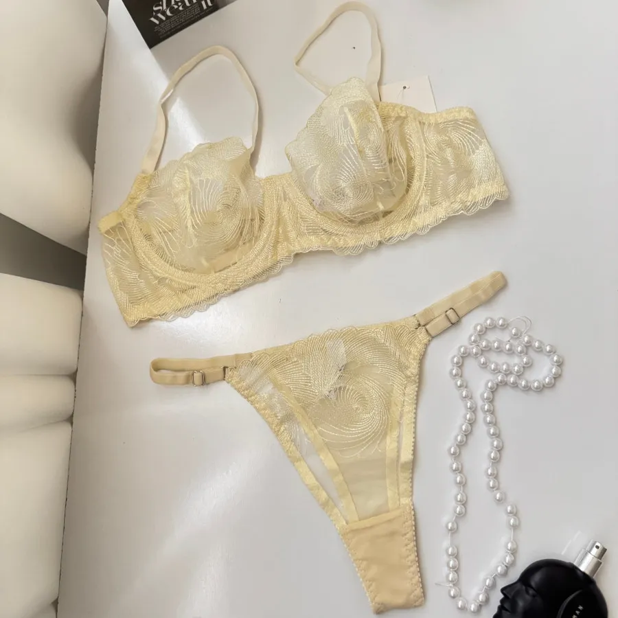 ست سوتین و شورت زرد