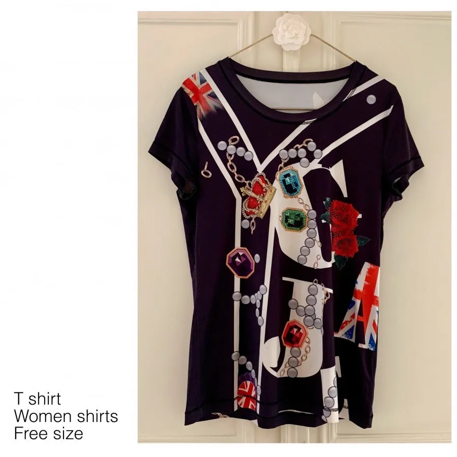 تی شرت طرح دار نگینی