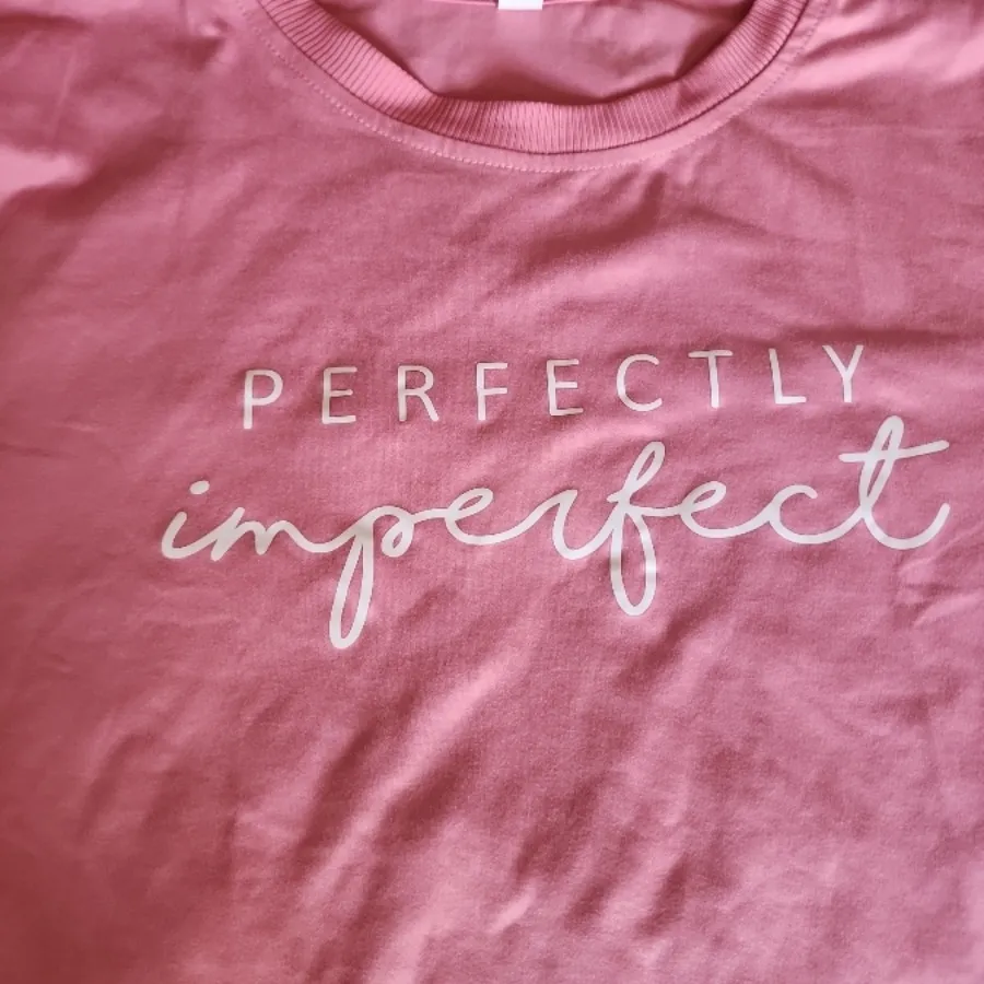 تیشرت صورتی پاستلی