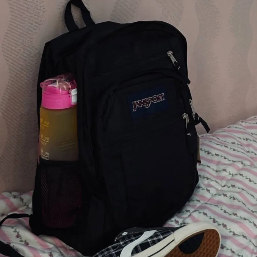 کوله جاناسپرت jansport