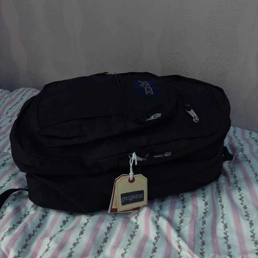 کوله جاناسپرت jansport