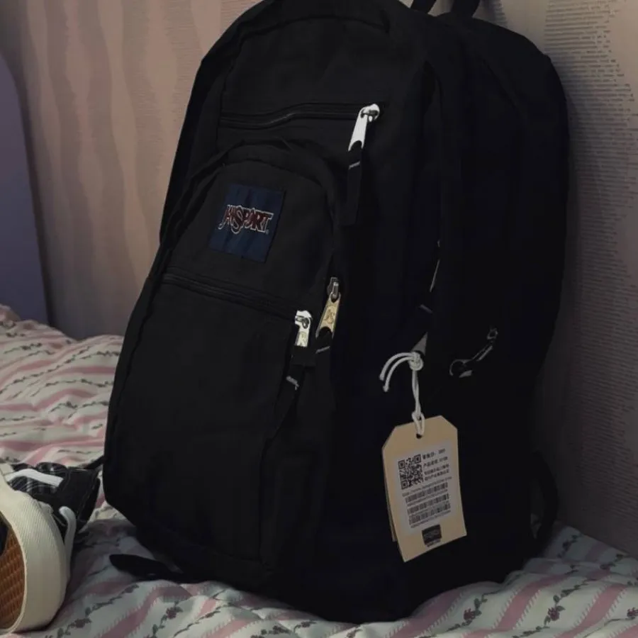 کوله جاناسپرت jansport